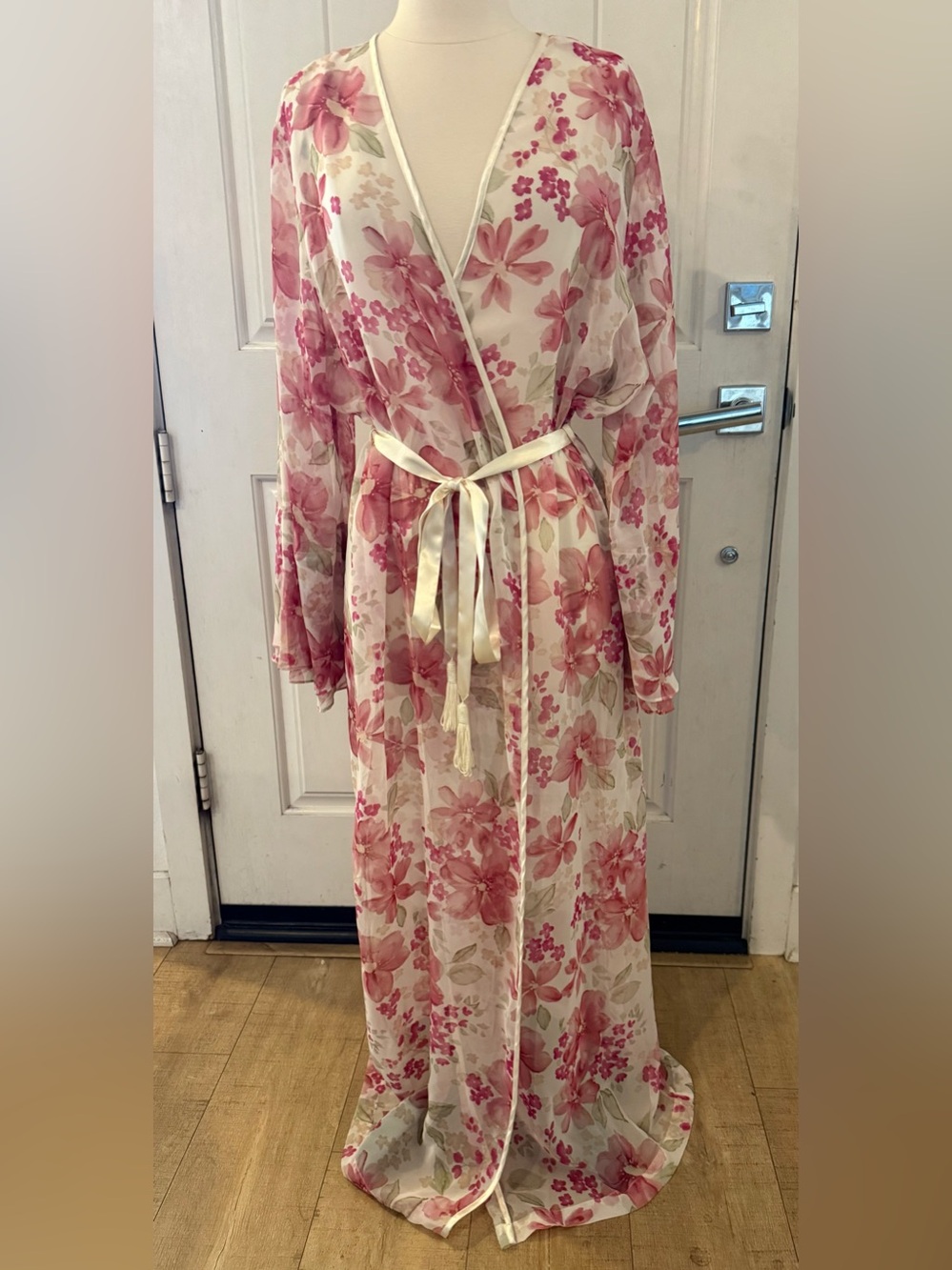 VTG Valerie Stevens Sheer Pink Floral Bell Sleeve Robe Large coquette